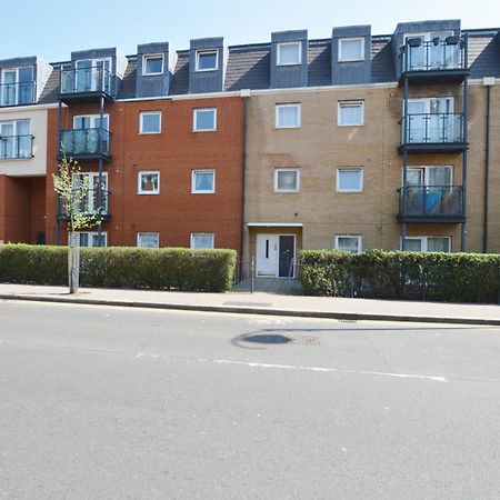 Spacious London Apartment 5 Min Walk To Leytonstone Underground Station And 5 Stops To Zone 1 Eksteriør bilde