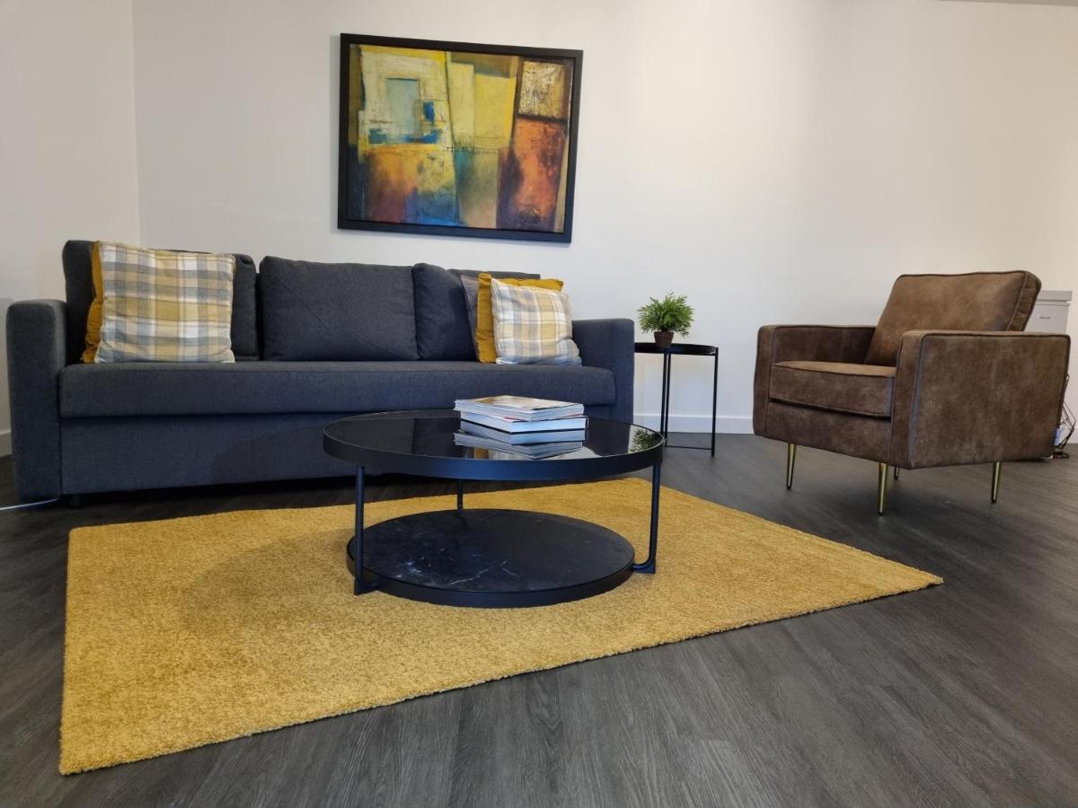 Spacious London Apartment 5 Min Walk To Leytonstone Underground Station And 5 Stops To Zone 1 Eksteriør bilde